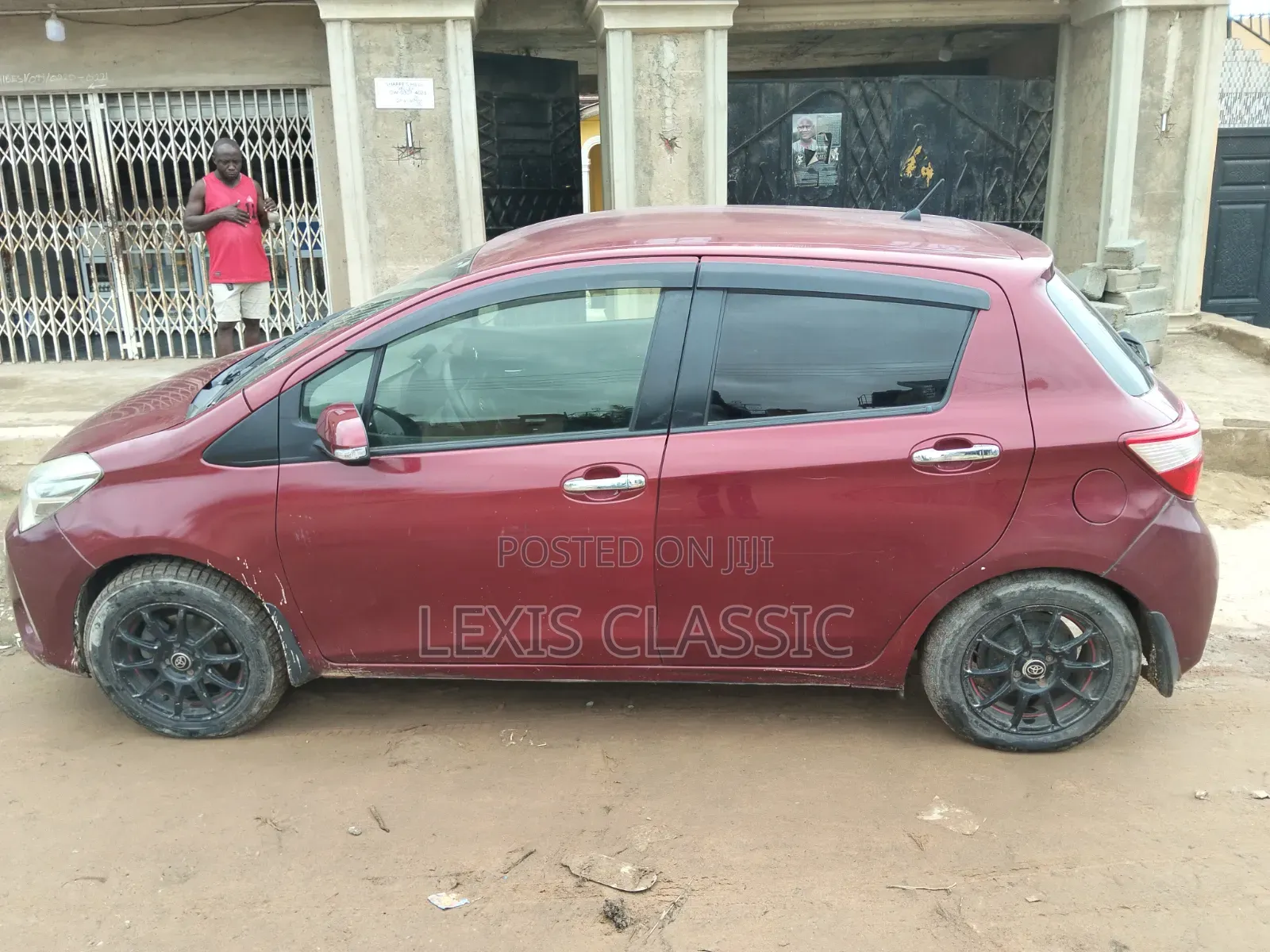 Toyota Vitz 1.3 FWD 5dr 2018 Brown