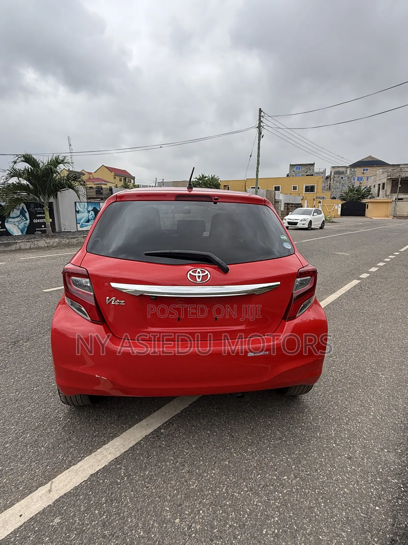Toyota Vitz 1.3 FWD 5dr 2016 Red
