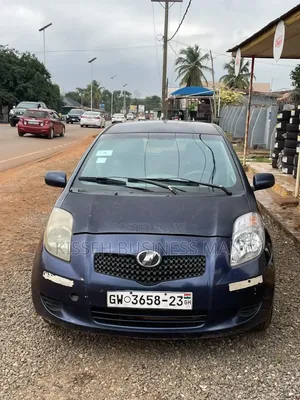 Toyota Vitz 2009 Blue