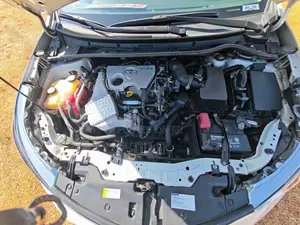 Toyota Corolla L (1.8L 4cyl 2A) 2018 White