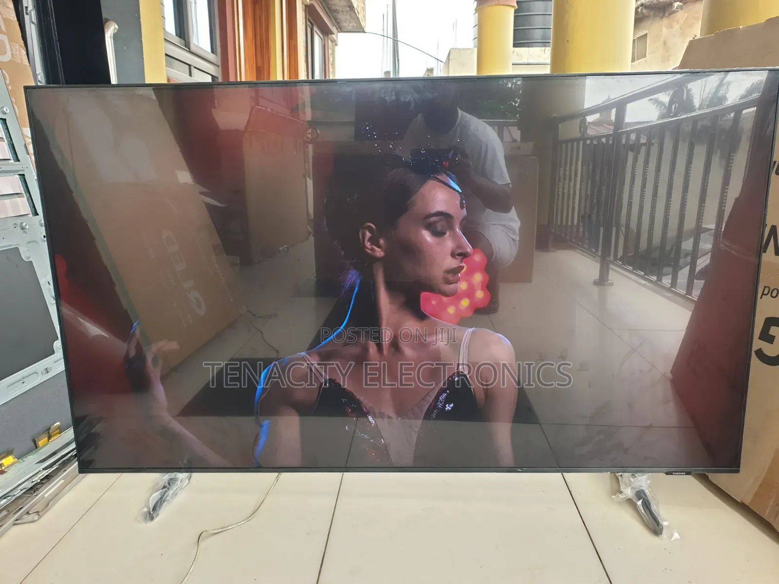 New 55 Airslim Samsung Crystal Uhd HDR Smart Satellite TV