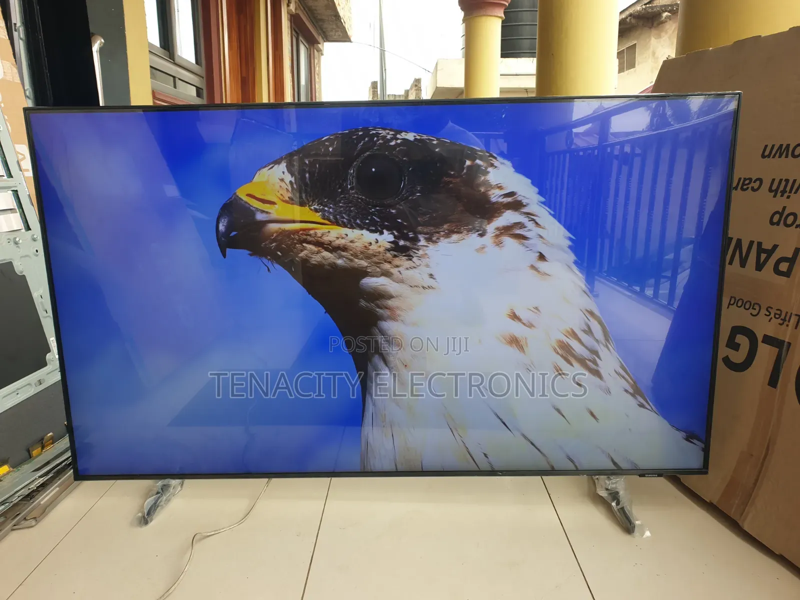 New 55 Airslim Samsung Crystal Uhd HDR Smart Satellite TV