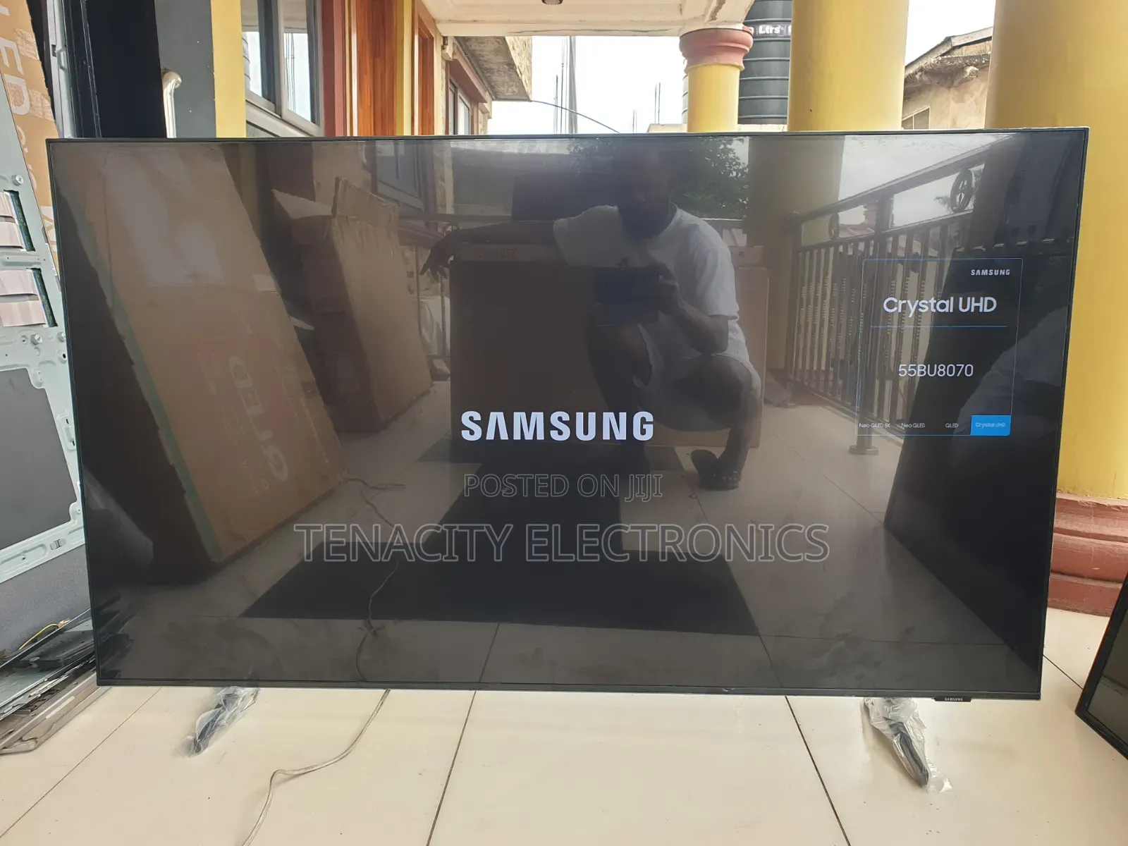 New 55 Airslim Samsung Crystal Uhd HDR Smart Satellite TV