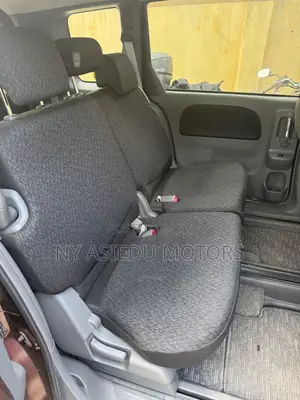 Toyota Sienta 1.5 AWD 2012 Brown