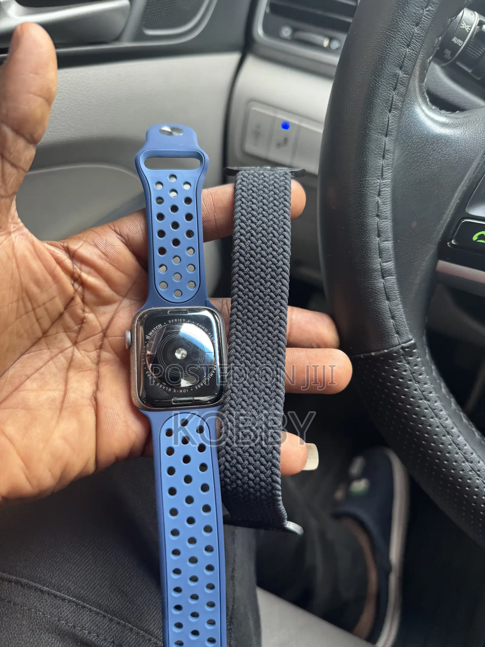 Apple Watch Series 4 With Charger and Extra Strap