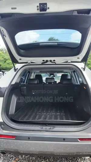 Toyota RAV4 2019 White