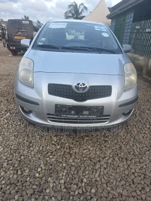 Toyota Yaris 2009 Silver