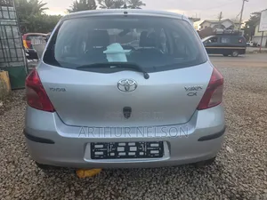 Toyota Yaris 2009 Silver