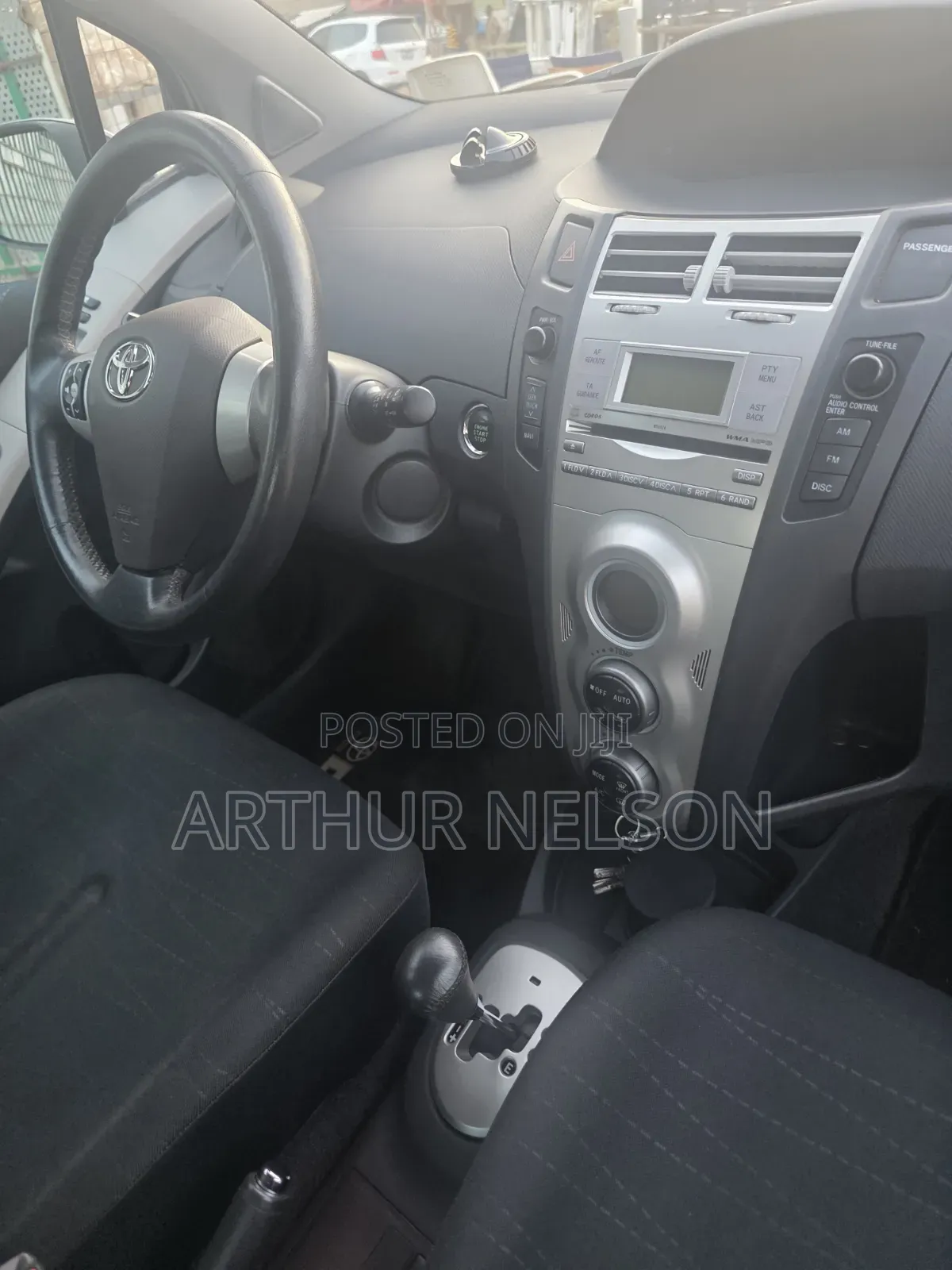 Toyota Yaris 2009 Silver