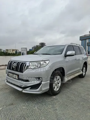 Toyota Land Cruiser Prado 2.8 2017 Silver