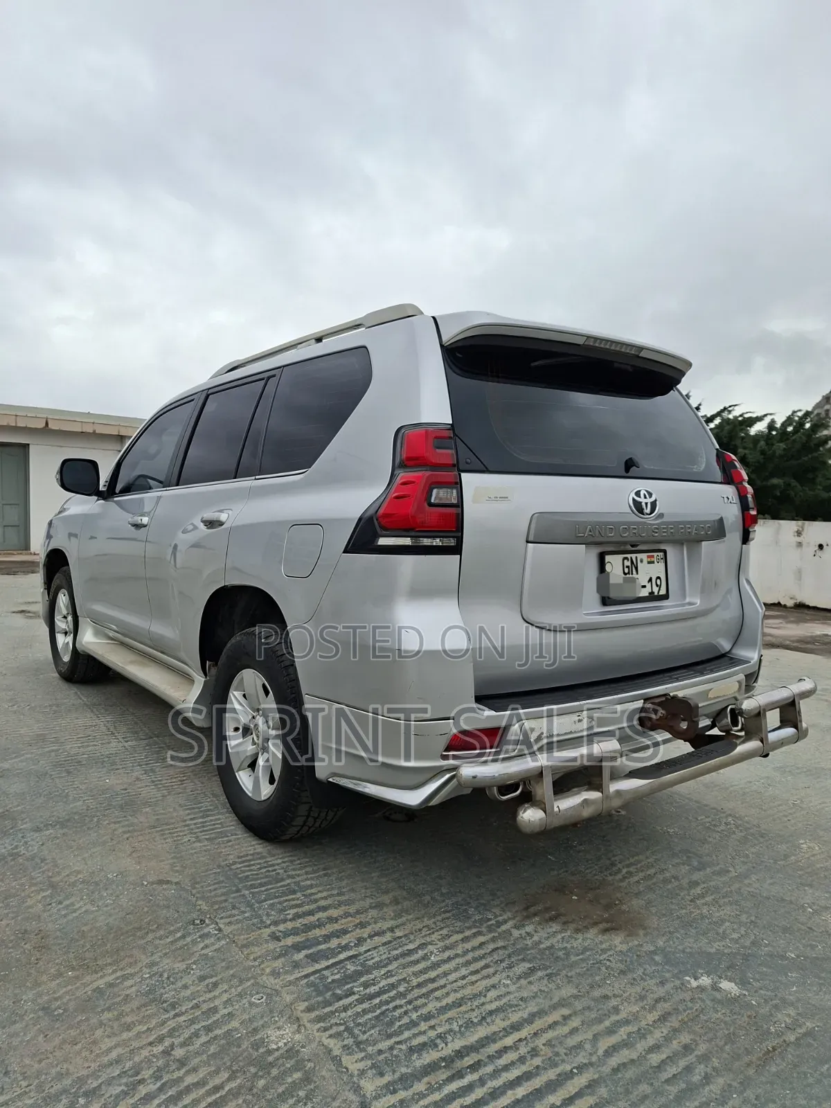 Toyota Land Cruiser Prado 2.8 2017 Silver