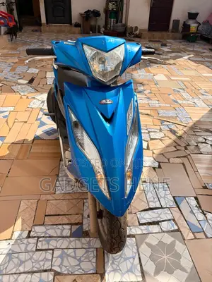 Piaggio 2018 Blue