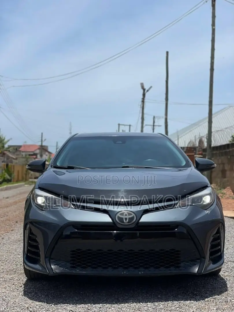 Toyota Corolla L (1.8L 4cyl 2A) 2018 Gray
