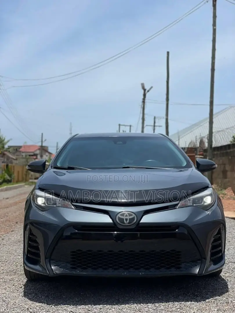 Toyota Corolla L (1.8L 4cyl 2A) 2018 Gray