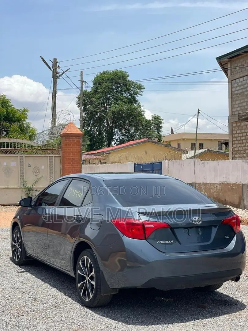 Toyota Corolla L (1.8L 4cyl 2A) 2018 Gray