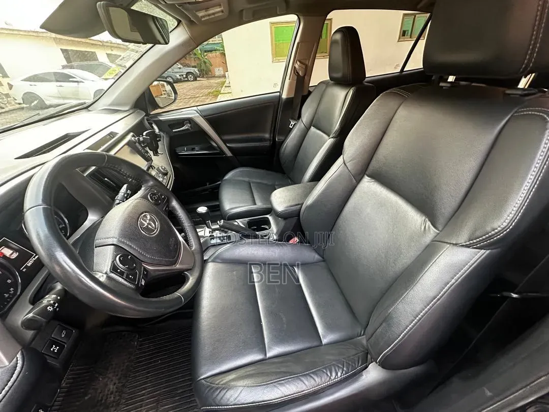 Toyota RAV4 2017 Green