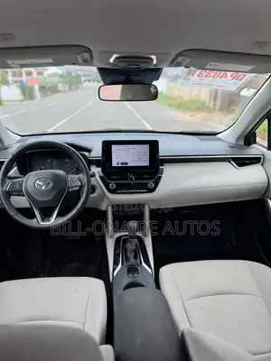 Toyota Corolla Cross LE 4WD 2024 Green