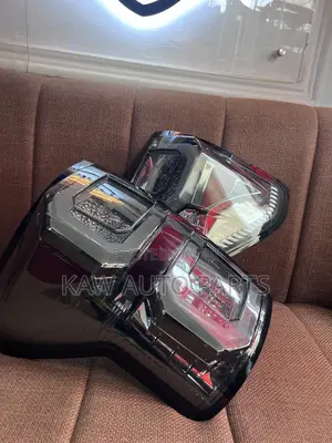 2007,2008,2009,2010,2011,2012,2013 Taillight for Toyota Tundra