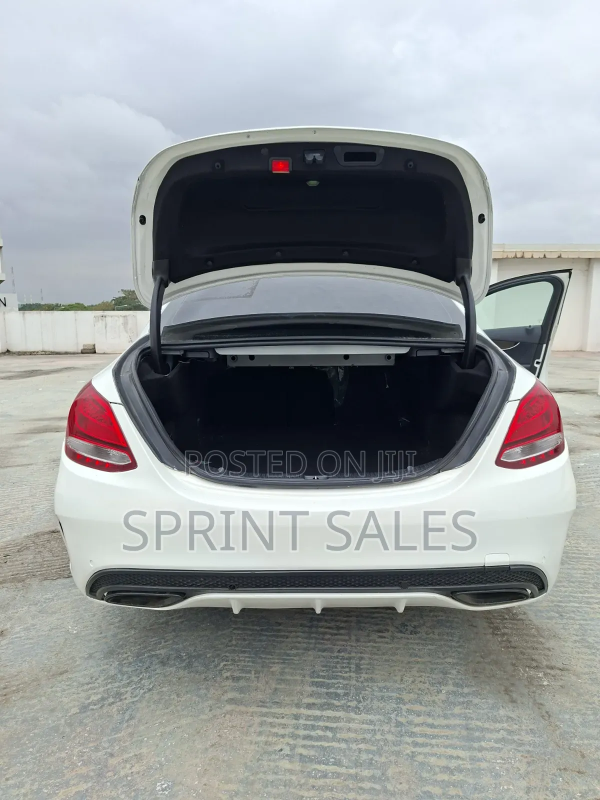Mercedes-Benz C300 Sport 4Matic Sedan AWD (2.0L 4cyl 7A) 2017 White