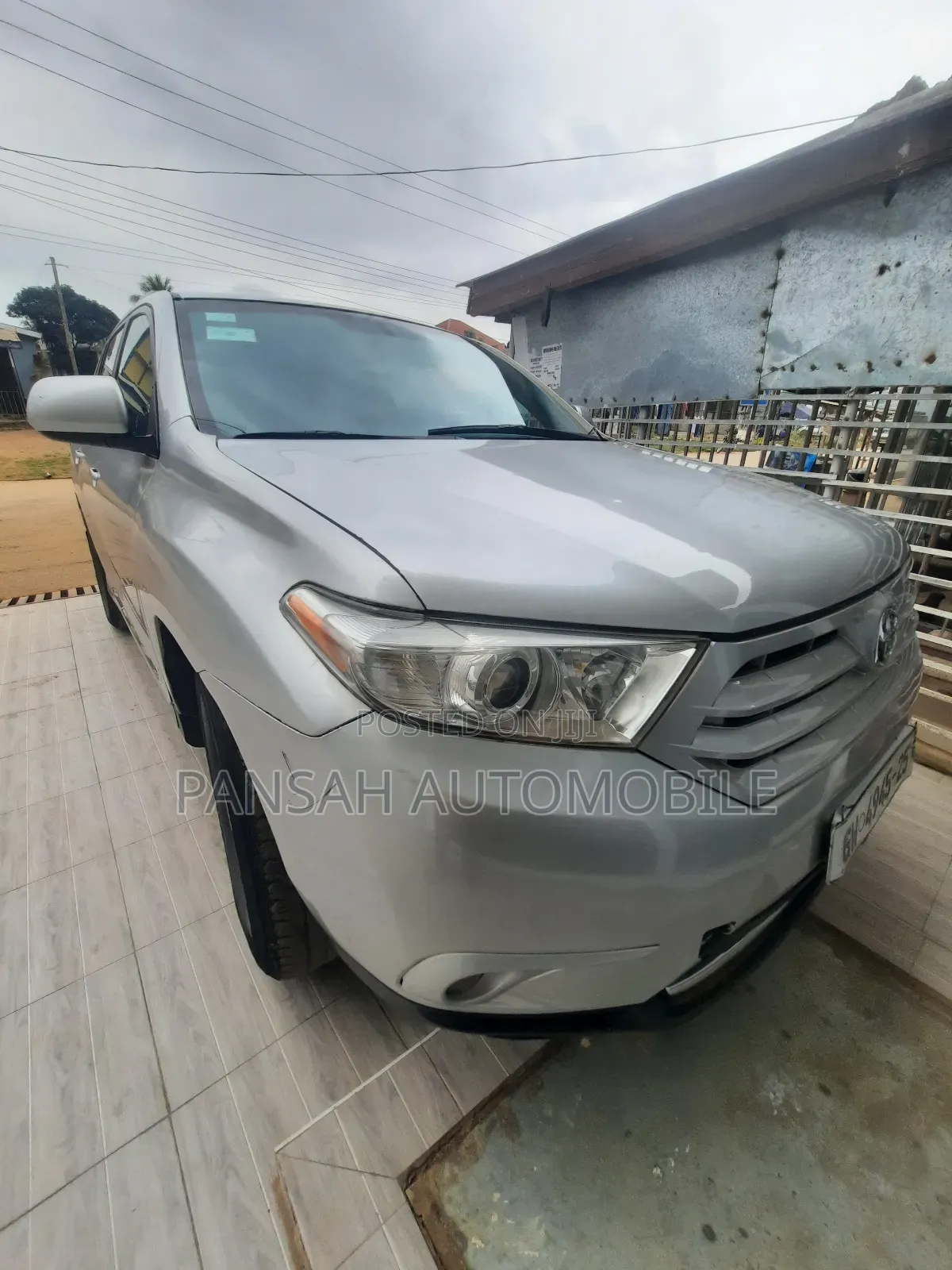 Toyota Highlander SE 3.5L 4WD 2013 Silver