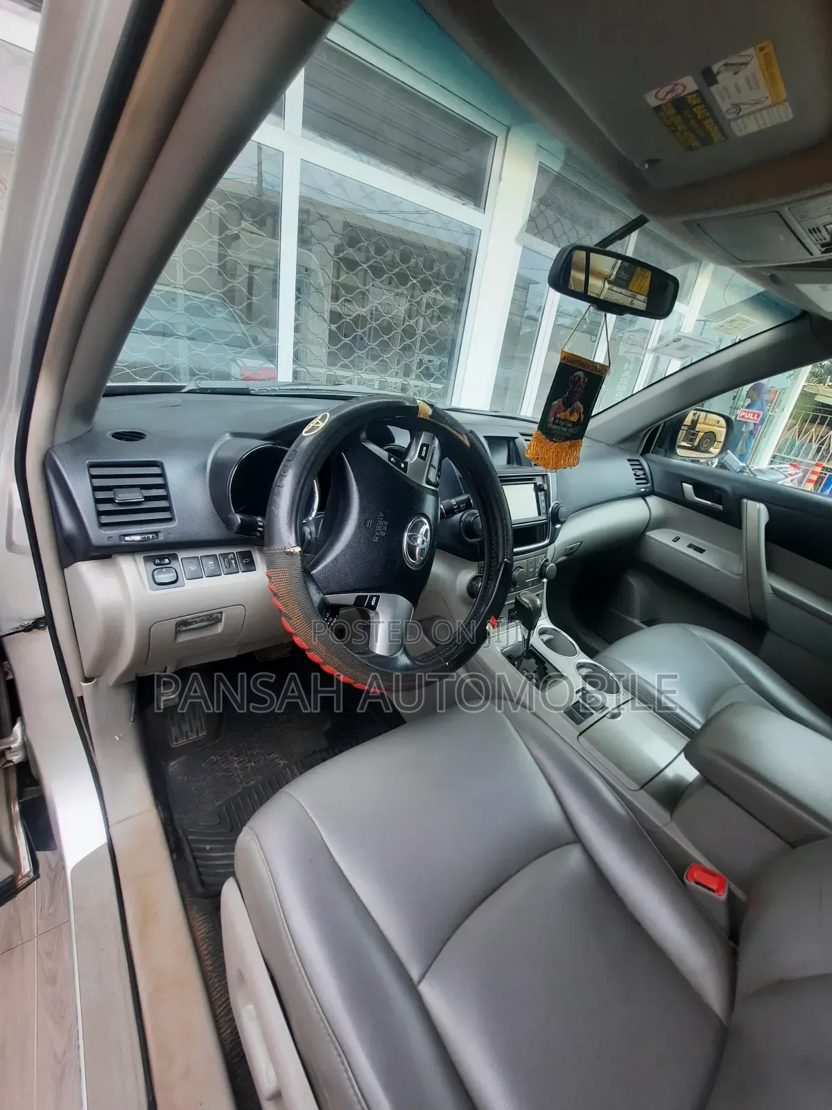 Toyota Highlander SE 3.5L 4WD 2013 Silver