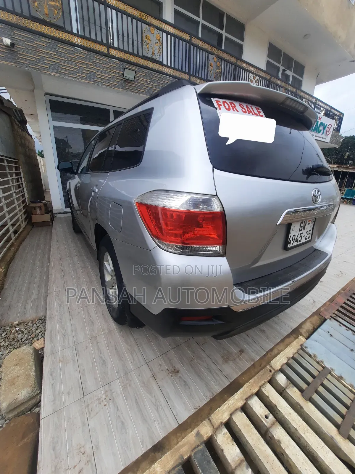 Toyota Highlander SE 3.5L 4WD 2013 Silver