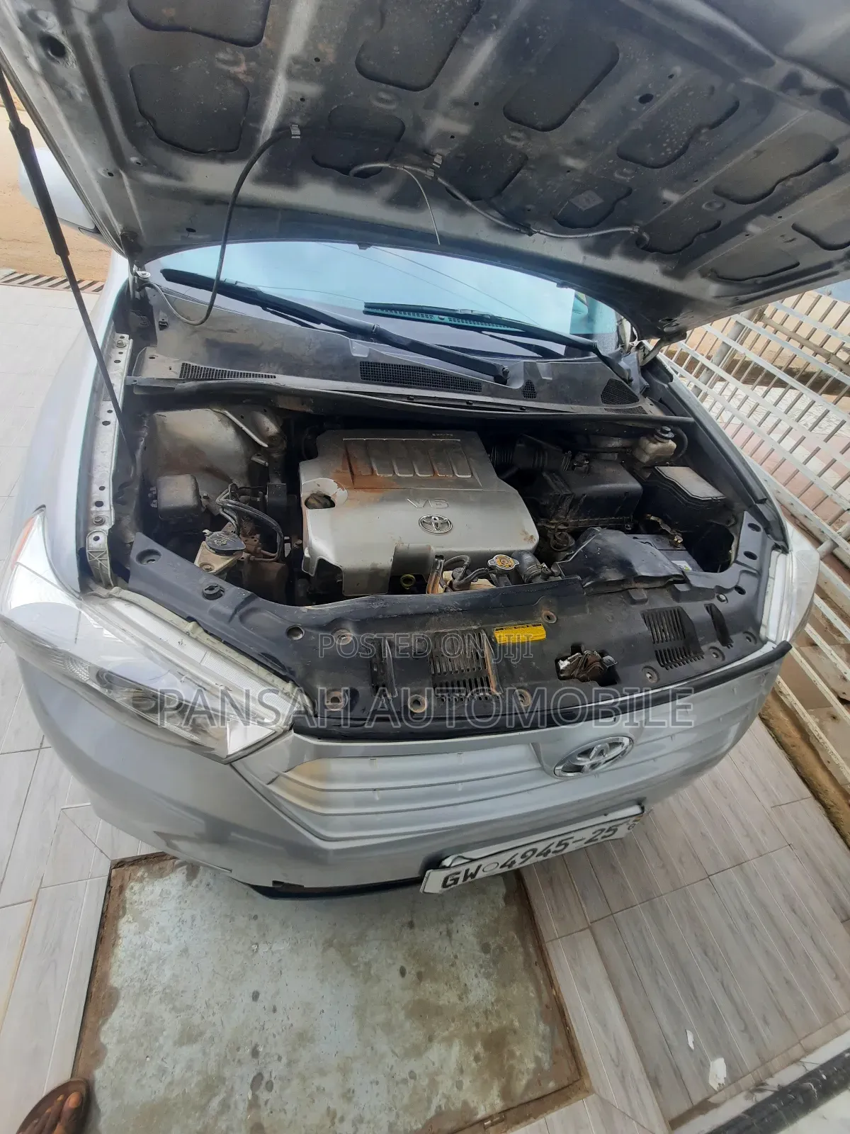 Toyota Highlander SE 3.5L 4WD 2013 Silver
