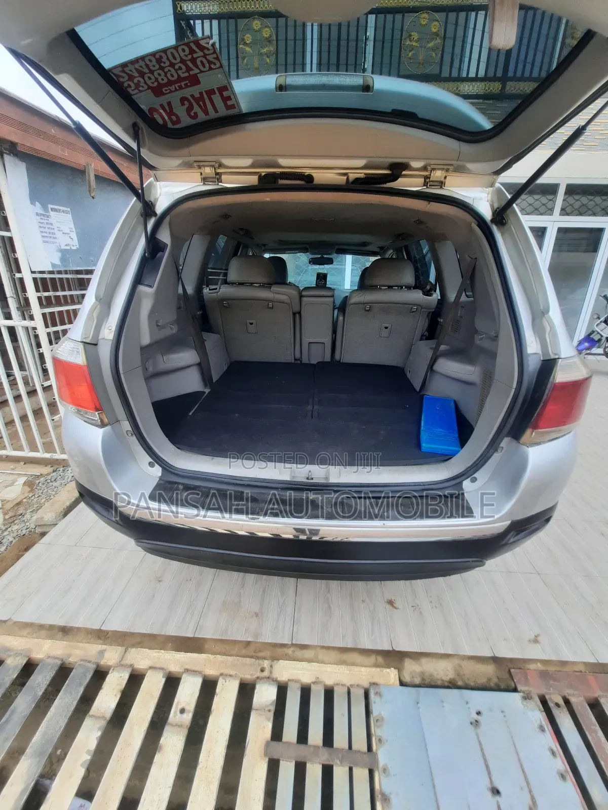Toyota Highlander SE 3.5L 4WD 2013 Silver
