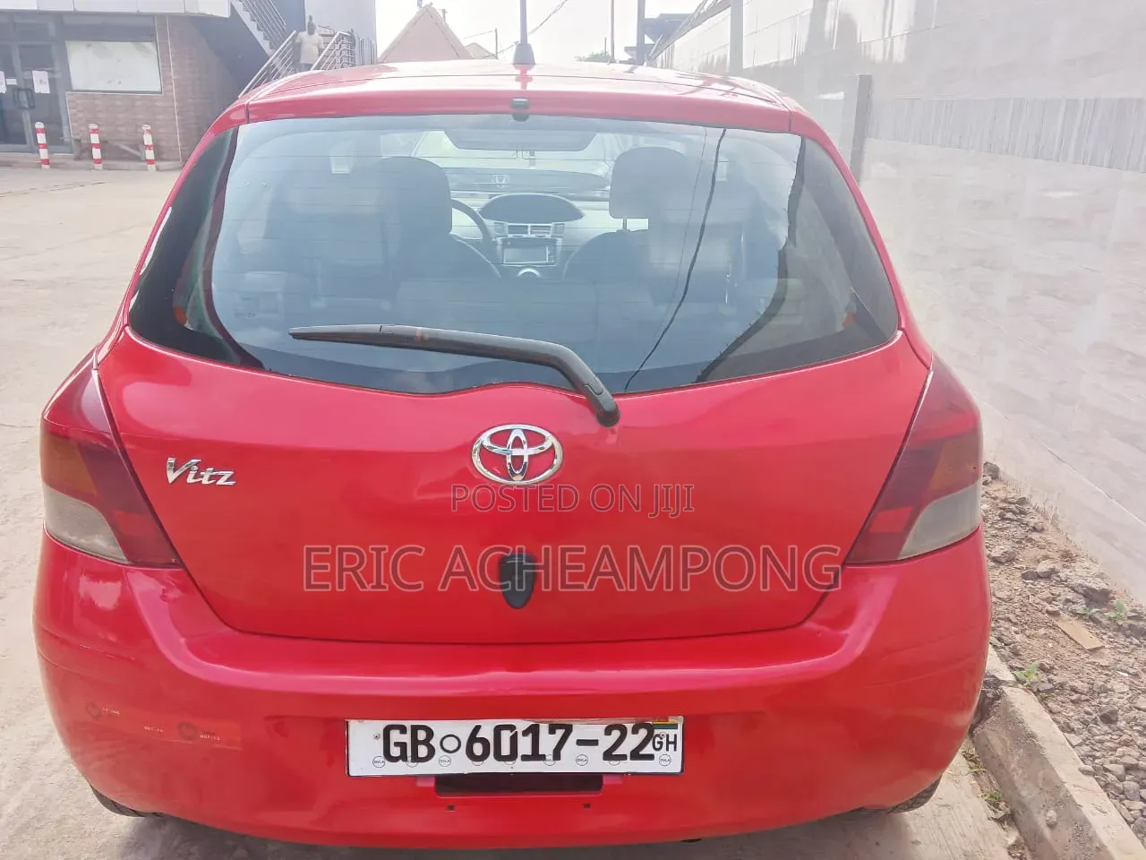 Toyota Vitz 2010 Red