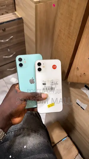 Apple iPhone 12 64 GB Red