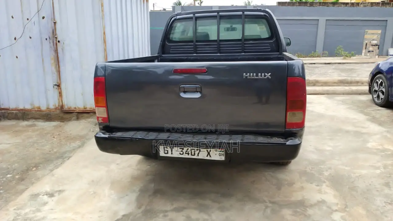 Toyota Hilux 2.5 D-4D SRX 4WD 2008 Gray