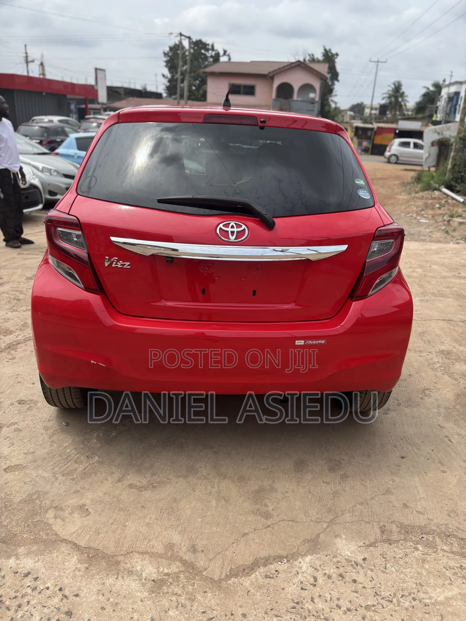 Toyota Vitz 1.3 AWD 3dr 2016 Red