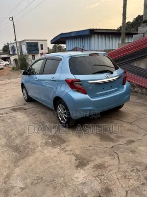 Toyota Vitz 1.3 AWD 3dr 2016 Blue