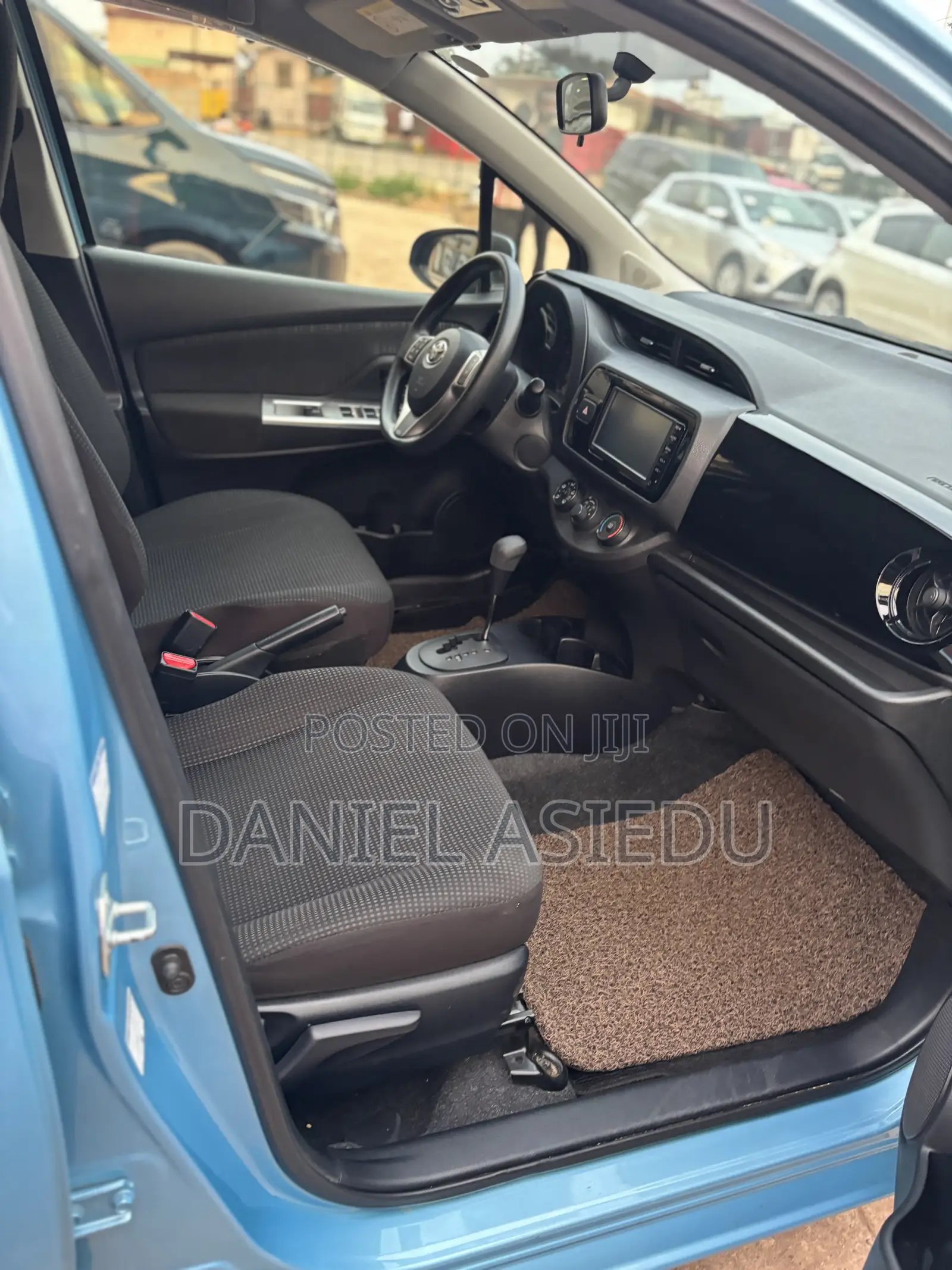 Toyota Vitz 1.3 AWD 3dr 2016 Blue
