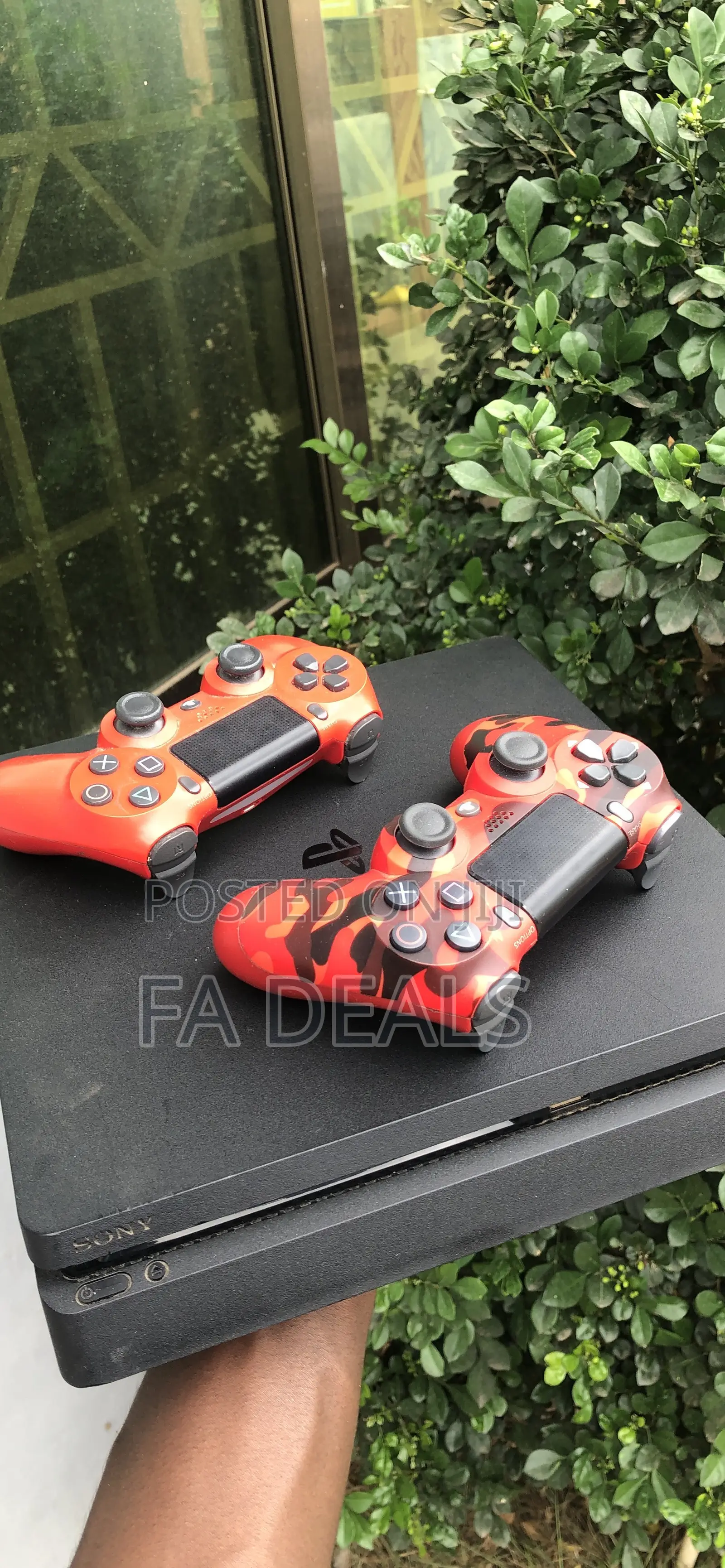 Ps4 Slim With 2 Controllers and 5 Offline Games