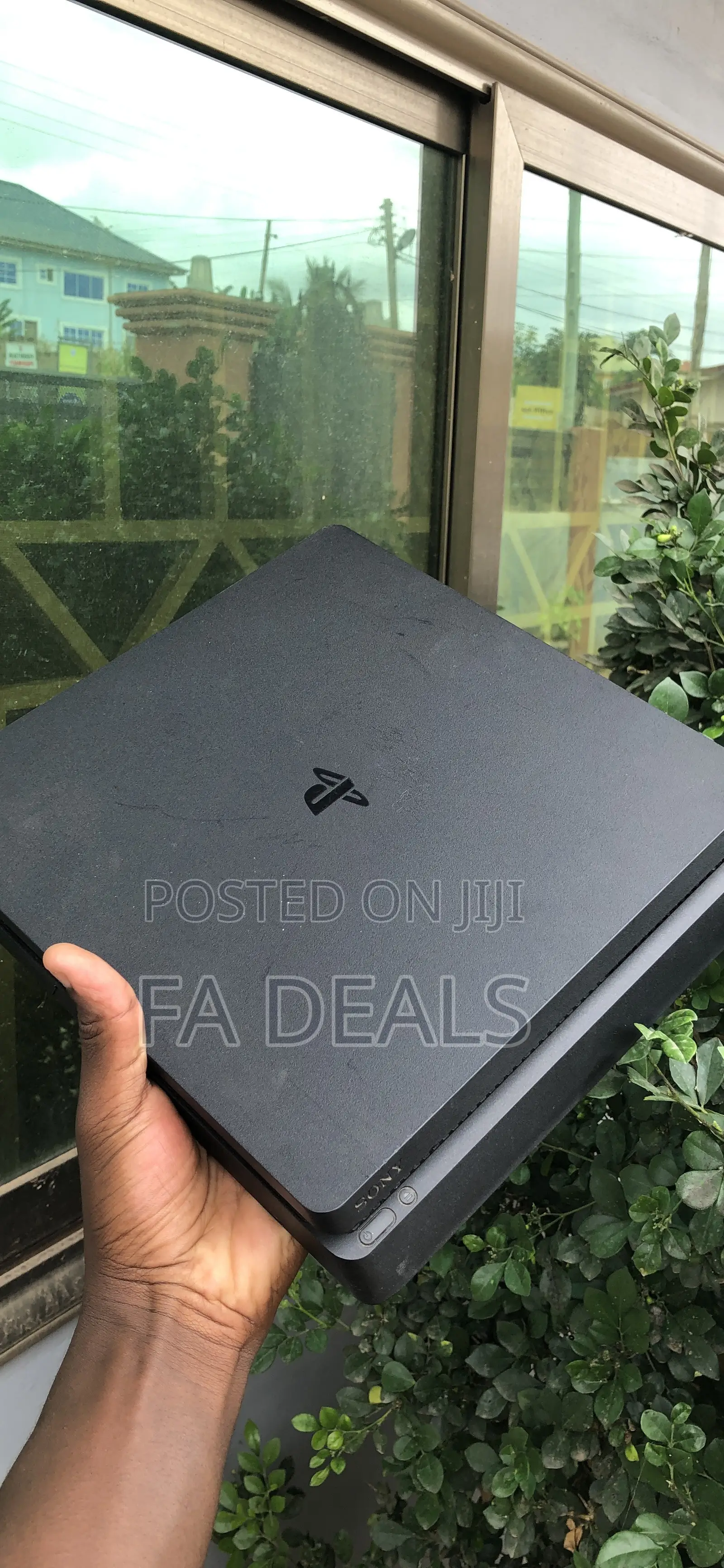 Ps4 Slim With 2 Controllers and 5 Offline Games