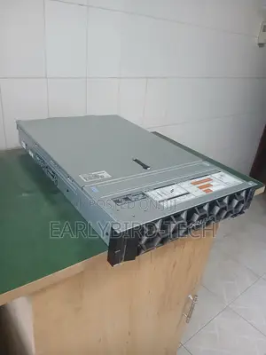 Server Dell PowerEdge R740 64GB Intel Xeon HDD 2T