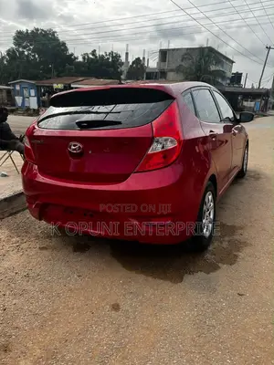 Hyundai Accent 2013 Red
