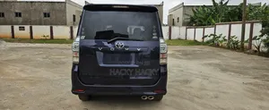 Toyota Voxy 2013 Blue