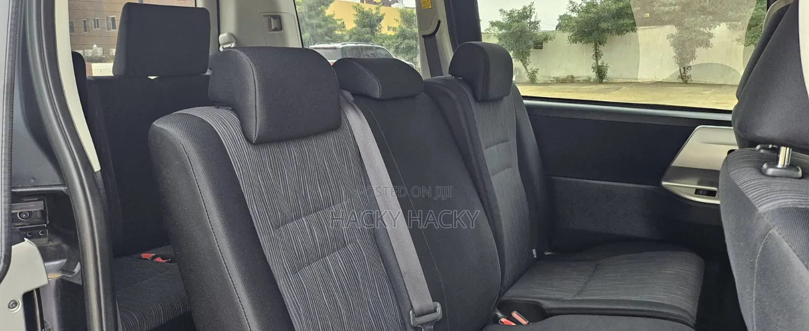 Toyota Voxy 2013 Blue