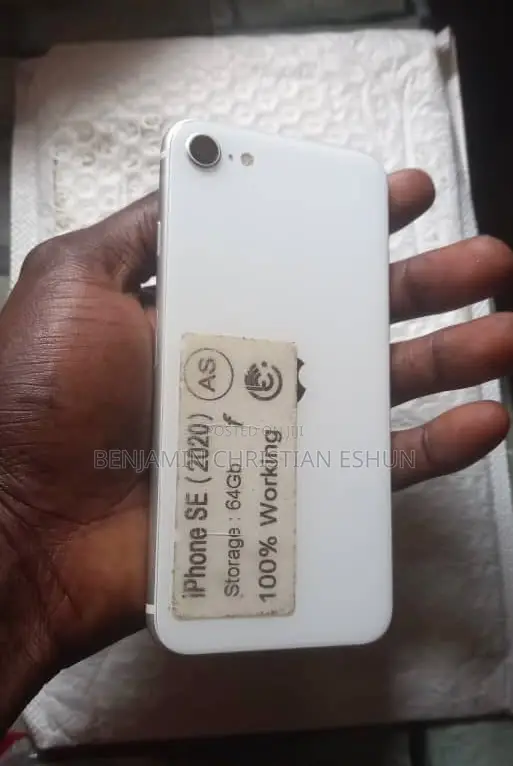 Apple iPhone SE (2020) 64 GB White