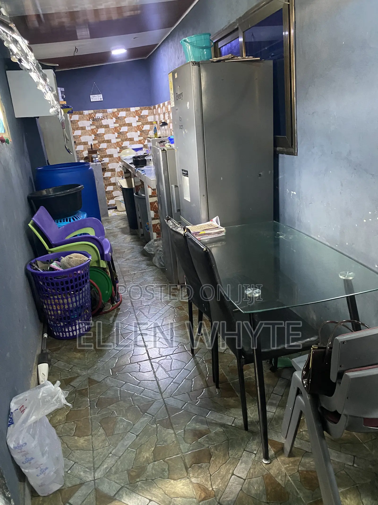 Furnished 2bdrm Apartment in Exhibition for rent