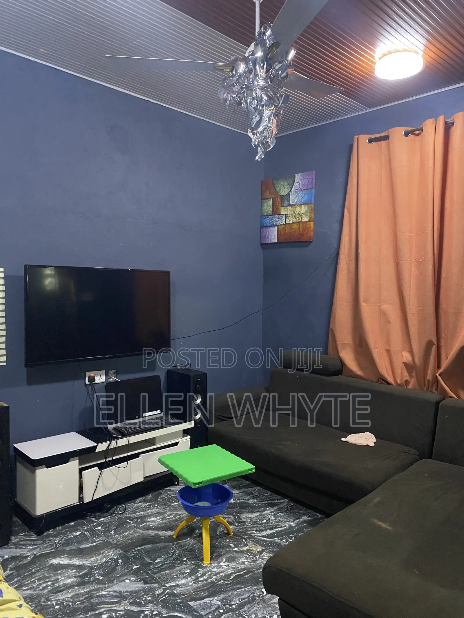 Furnished 2bdrm Apartment in Exhibition for rent