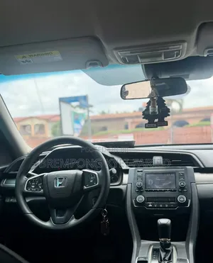Honda Civic 2019 White