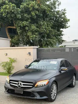Mercedes-Benz C300 2021 Black