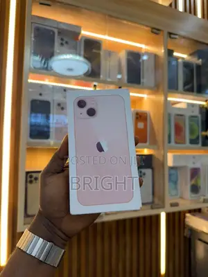 New Apple iPhone 13 128 GB Pink