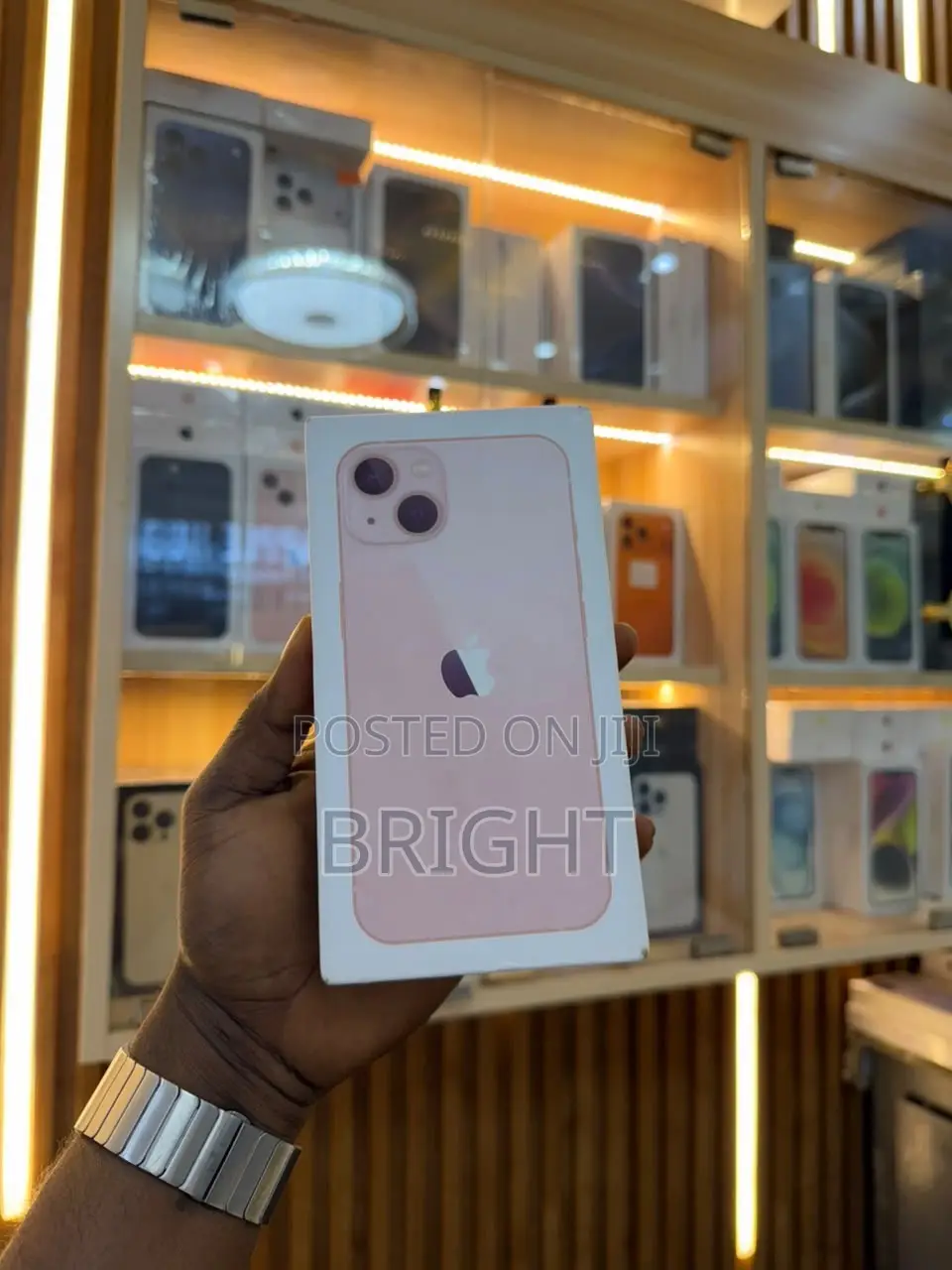 New Apple iPhone 13 128 GB Pink