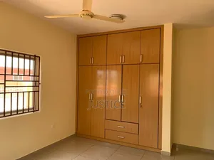 3bdrm House in Tema Community 25 for rent