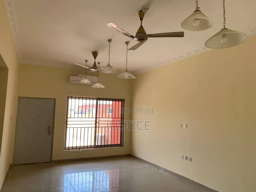 3bdrm House in Tema Community 25 for rent