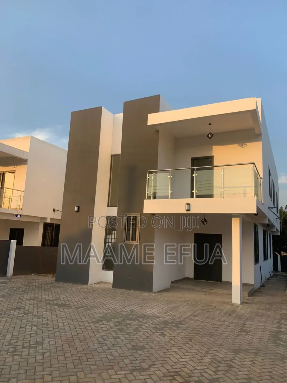 4bdrm House in Adenta, Accra Metropolitan for sale